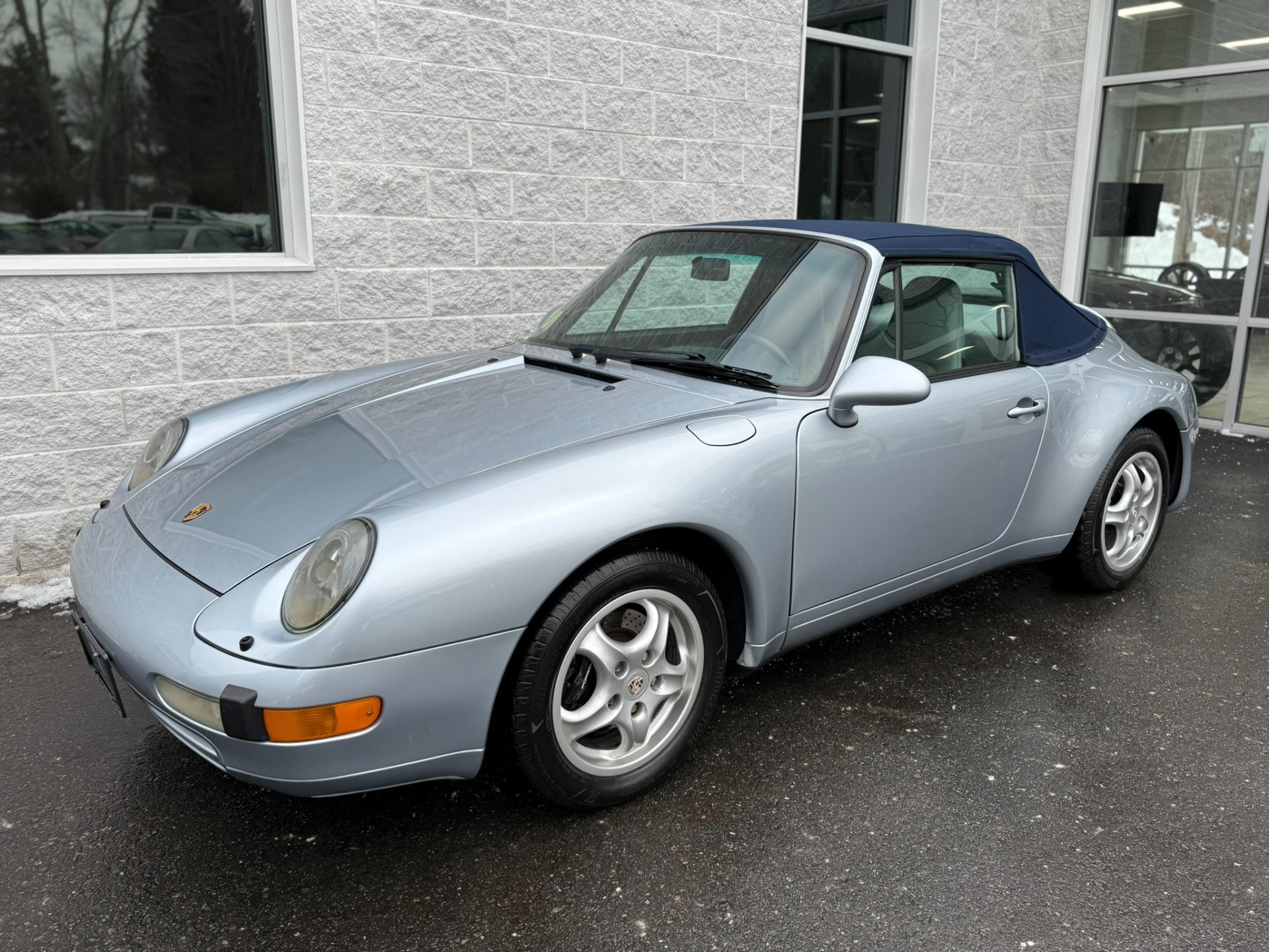 Used 1995 Porsche 911 Carrera image 4
