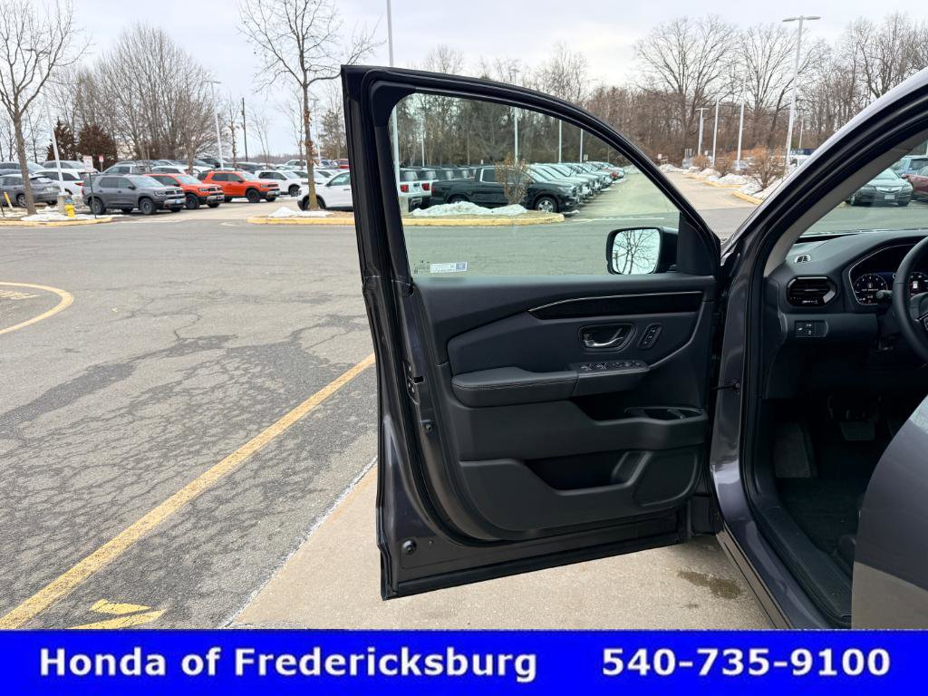 Certified 2025 Honda Pilot Elite image 18