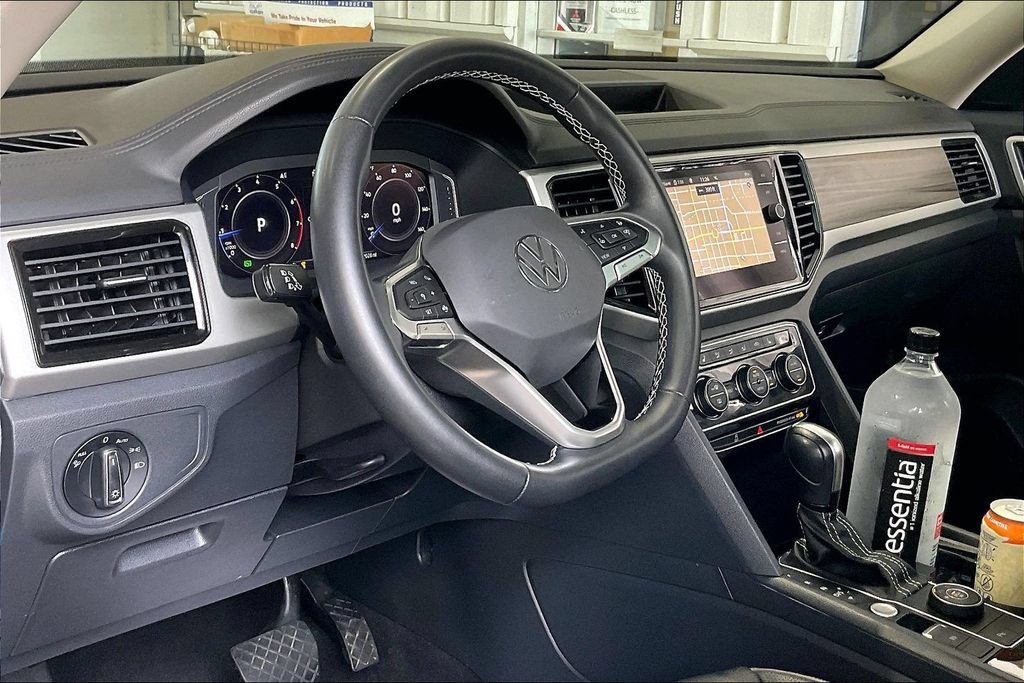 Used 2022 Volkswagen Atlas SEL AWD/4WD image 4