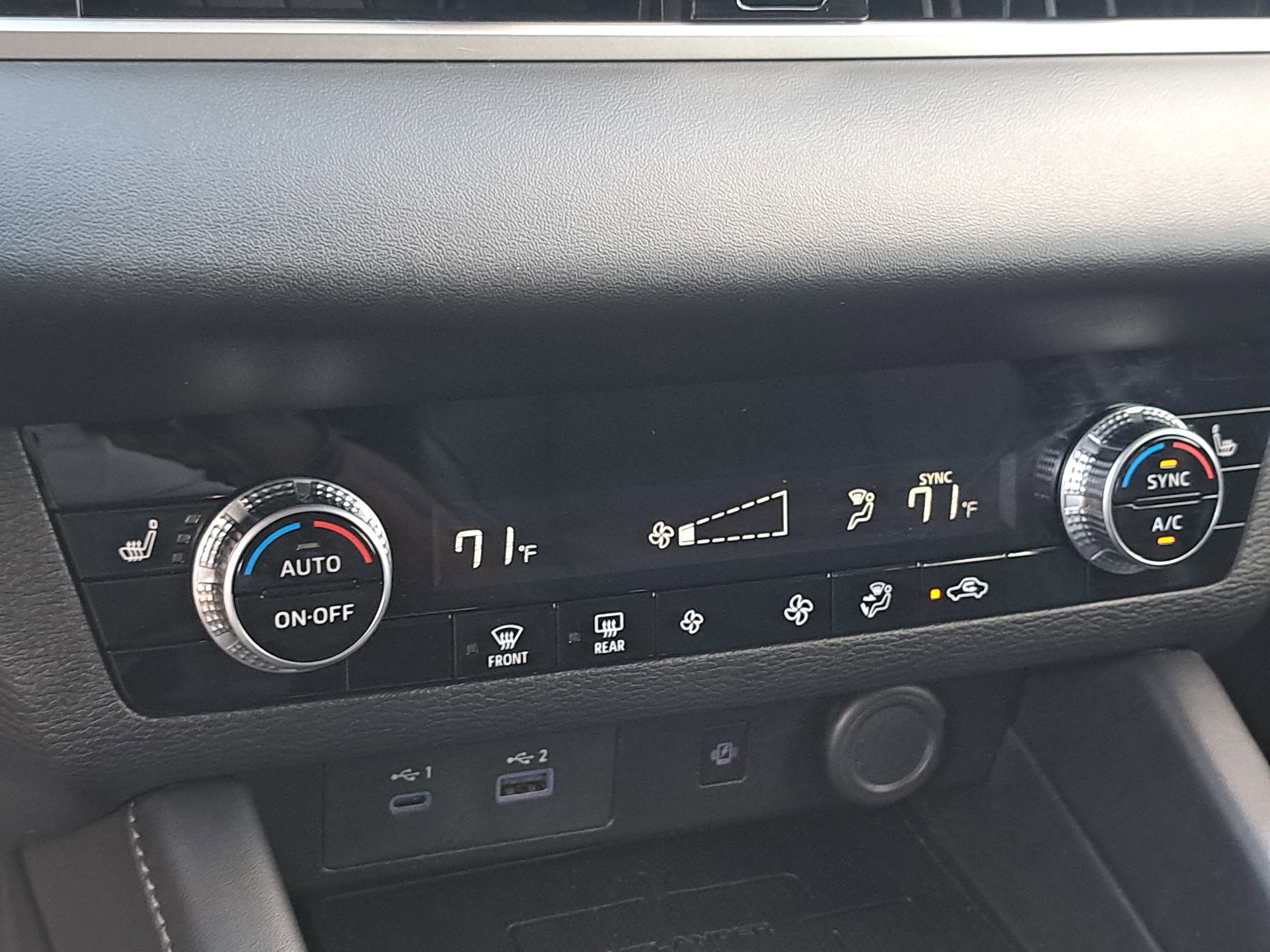 Used 2024 Mitsubishi Outlander SE FWD image 22