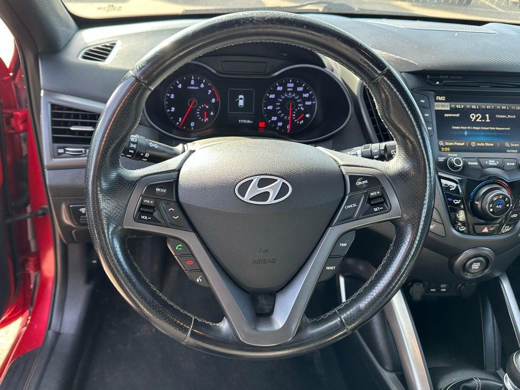 Used 2016 Hyundai Veloster Turbo FWD image 19