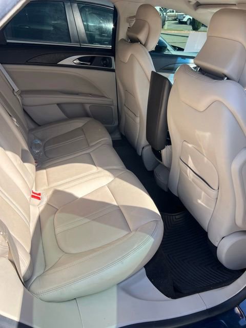 Used 2018 Lincoln MKZ Reserve w/ Technology Package FWD image 6