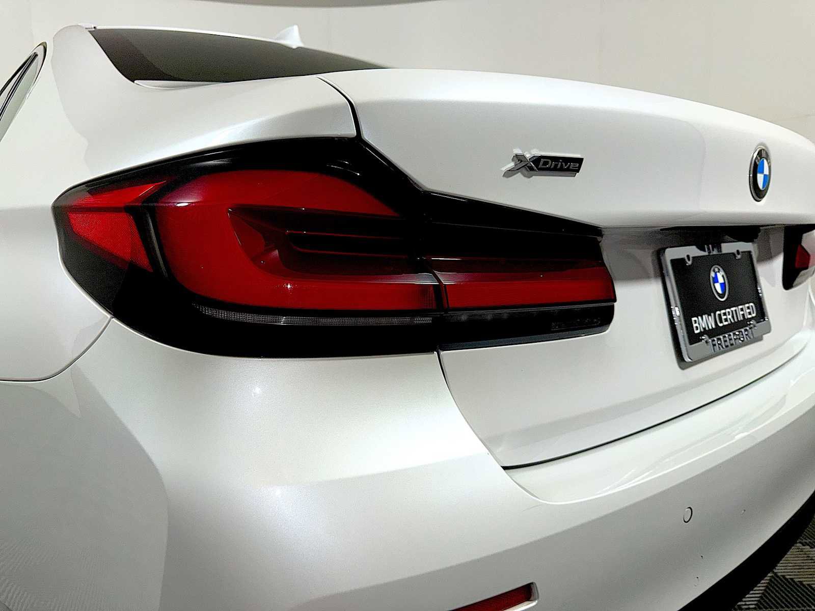 Certified 2023 BMW 530i xDrive w/ Convenience Package image 28