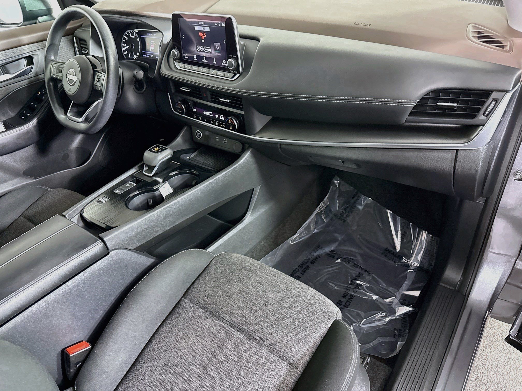Used 2023 Nissan Rogue SV FWD image 30