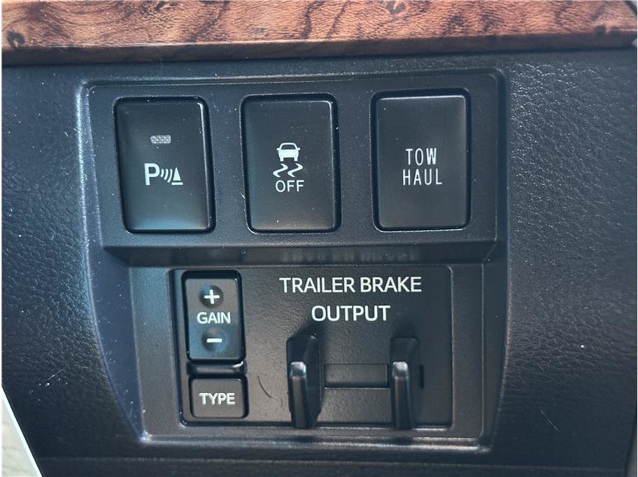 Used 2017 Toyota Tundra 1794 Edition AWD/4WD image 27