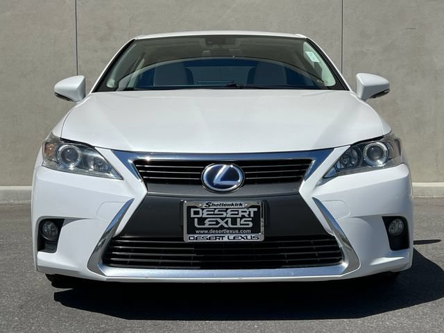 Used 2016 Lexus CT 200h w/ Navigation Package FWD image 3
