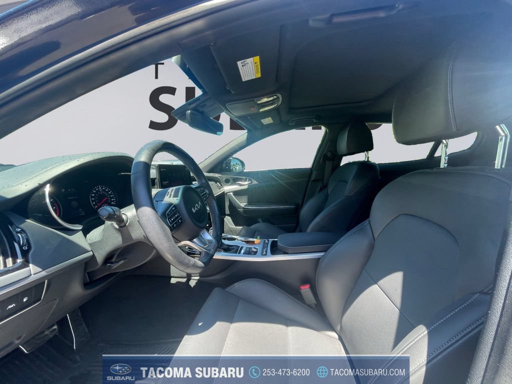 Used 2022 Kia Stinger GT1 AWD/4WD image 10