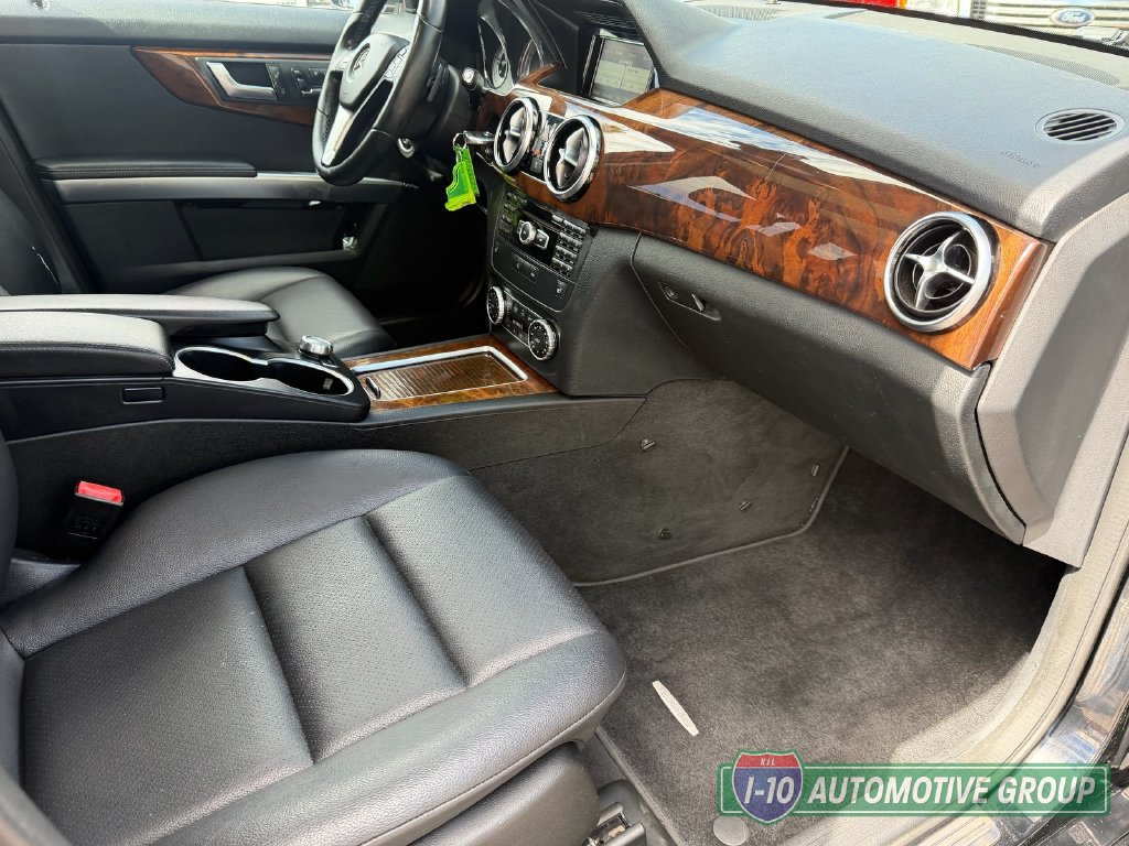 Used 2015 Mercedes-Benz GLK 350 2WD image 16