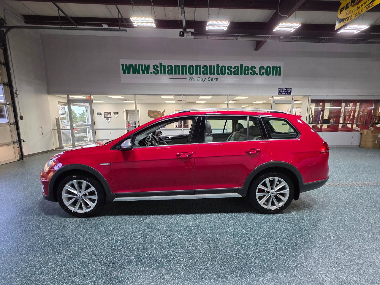 Used 2017 Volkswagen Golf Alltrack SE AWD/4WD image 11