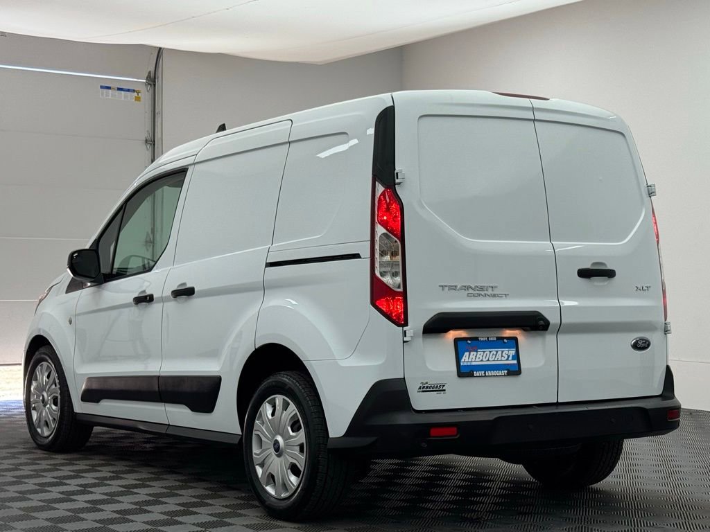 Used 2022 Ford Transit Connect XLT image 9
