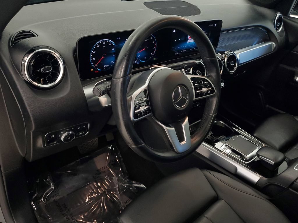 Used 2020 Mercedes-Benz GLB 250 4MATIC image 11