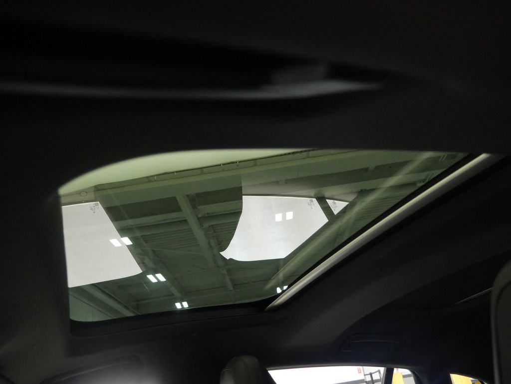 Certified 2025 Porsche Panamera 4 image 47