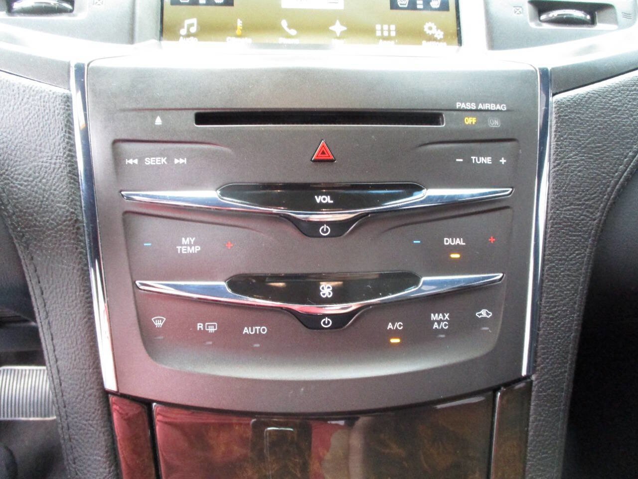 Used 2016 Lincoln MKS AWD w/ Equipment Group 101A image 12