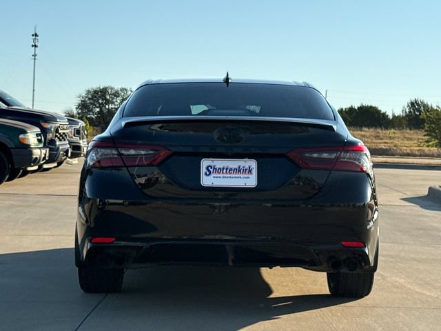 Used 2024 Toyota Camry XSE FWD image 6