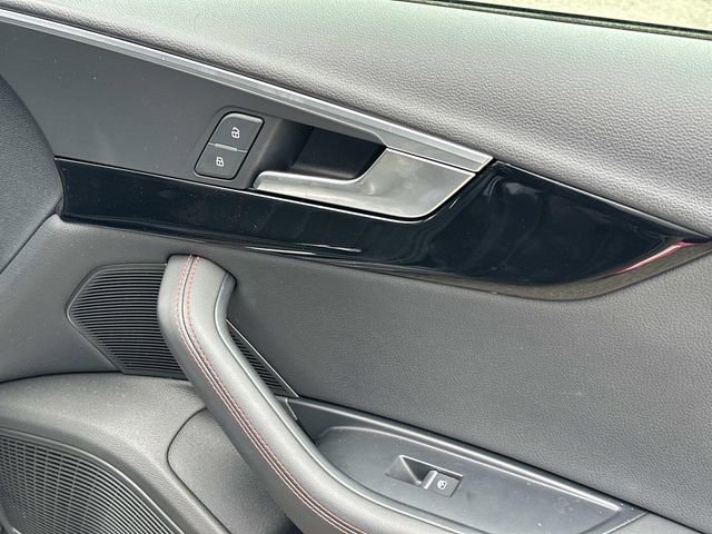 Used 2018 Audi A4 2.0T Premium Plus image 9