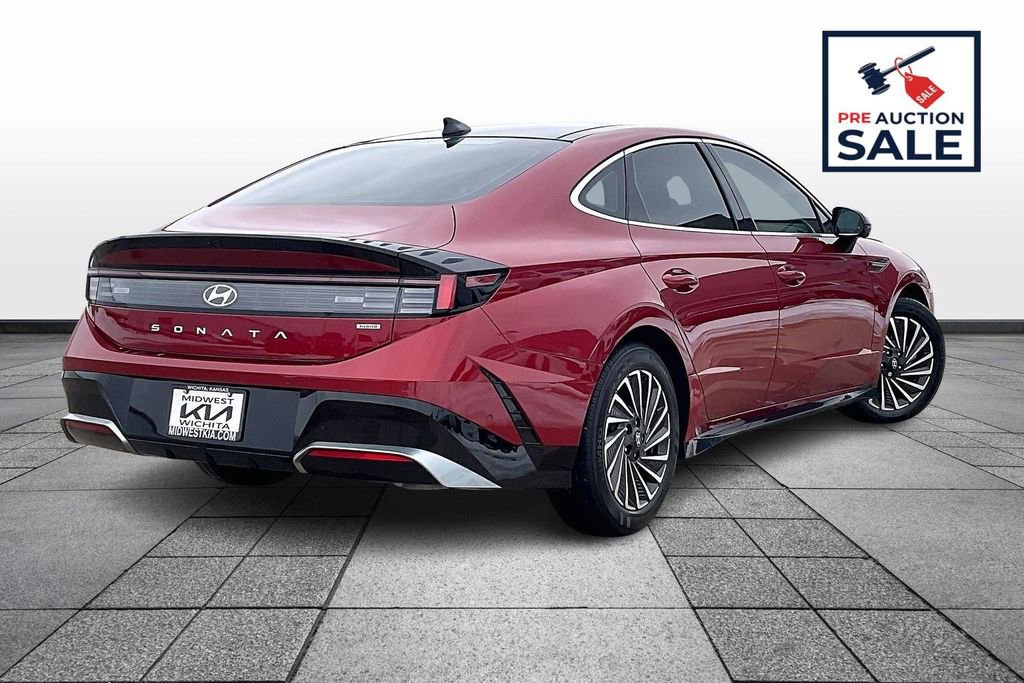 Used 2025 Hyundai Sonata Limited image 13