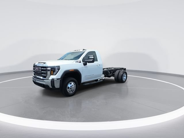 New 2026 GMC Sierra 3500 SLE RWD image 4