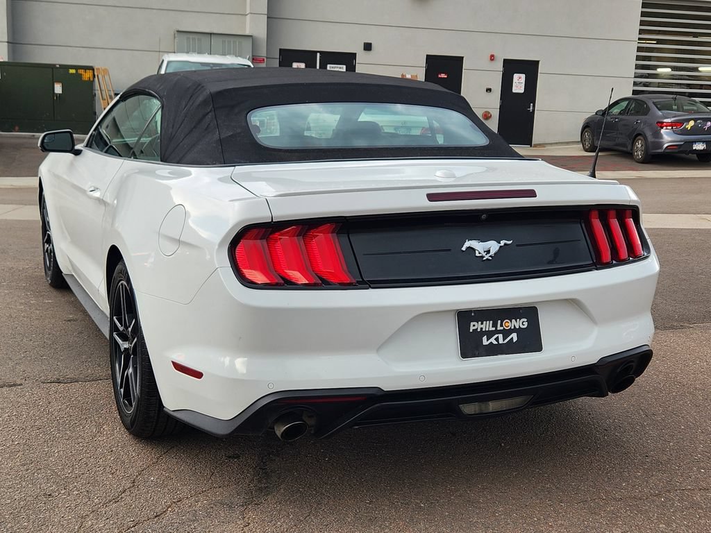 Used 2018 Ford Mustang Premium RWD image 7
