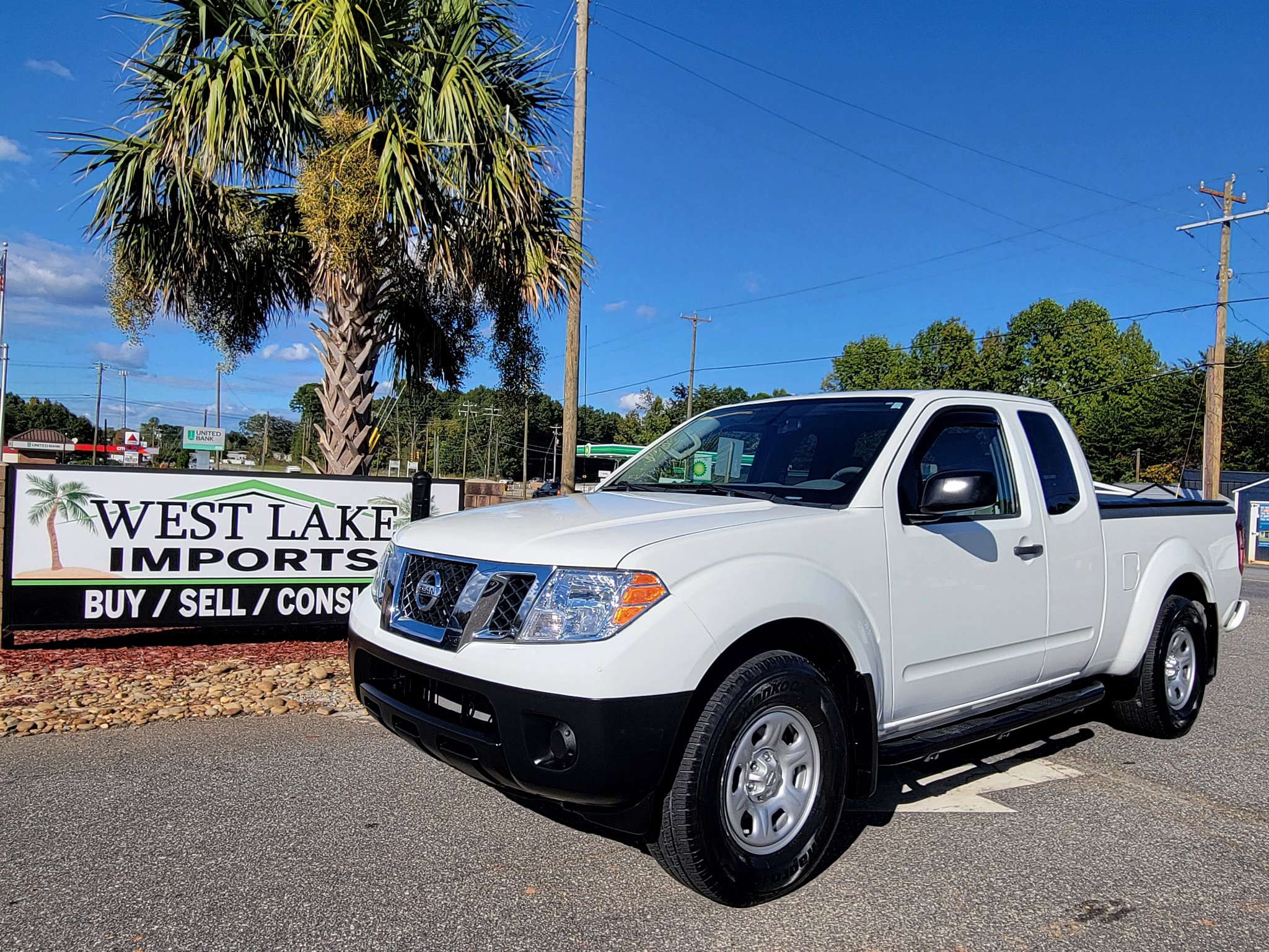 Used 2020 Nissan Frontier S w/ S Utility Package image 1