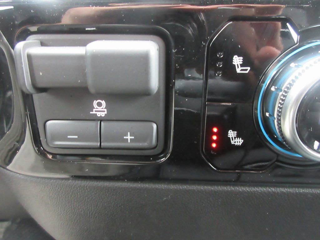 New 2026 GMC Sierra 1500 SLE image 18