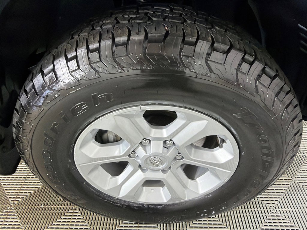 Used 2024 Toyota 4Runner SR5 image 12