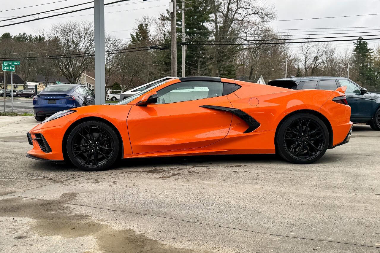 Used 2023 Chevrolet Corvette Stingray Preferred Cpe w/ Z51 Performance Package RWD image 6