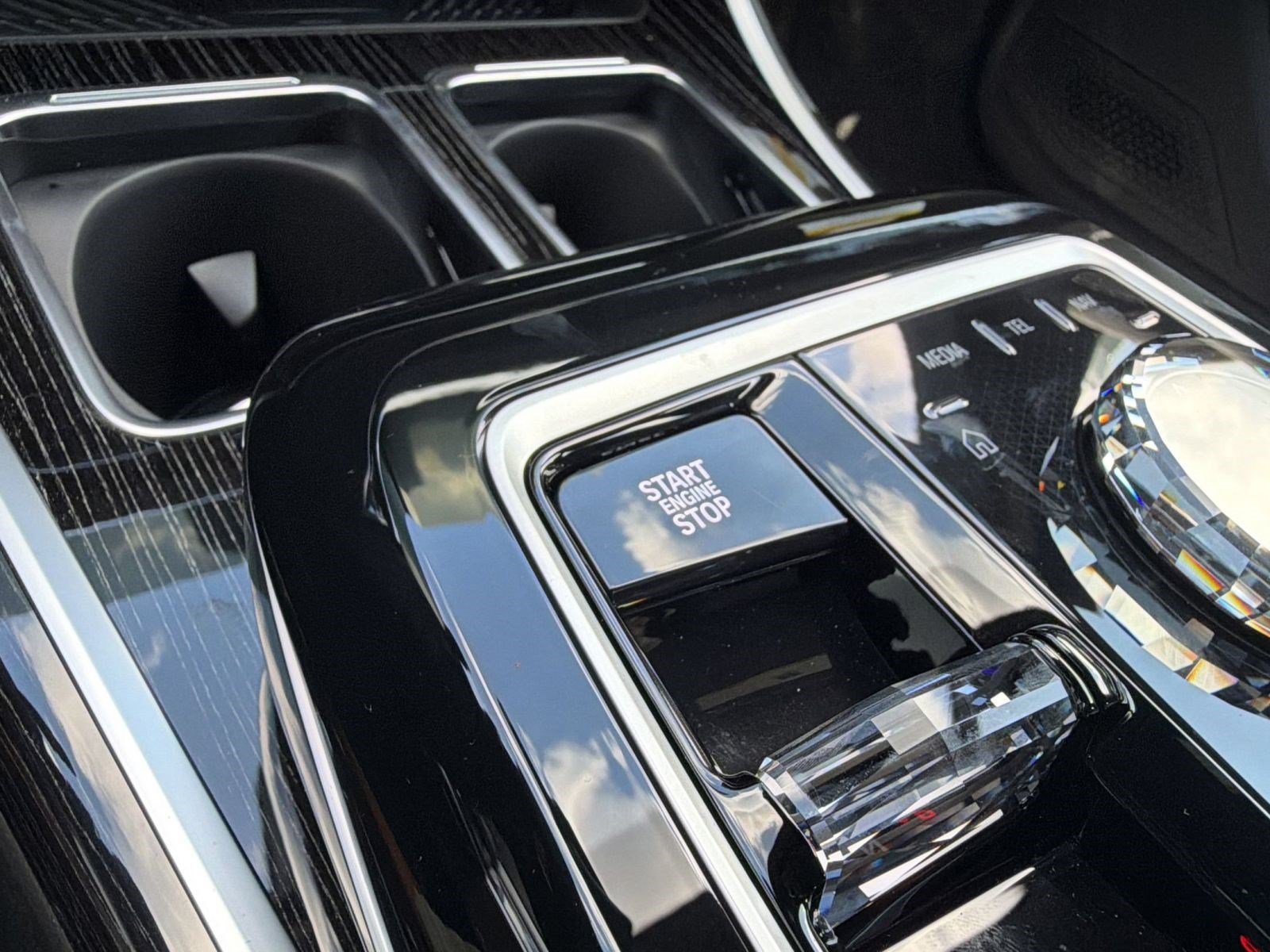 New 2026 BMW 750e xDrive AWD/4WD image 15