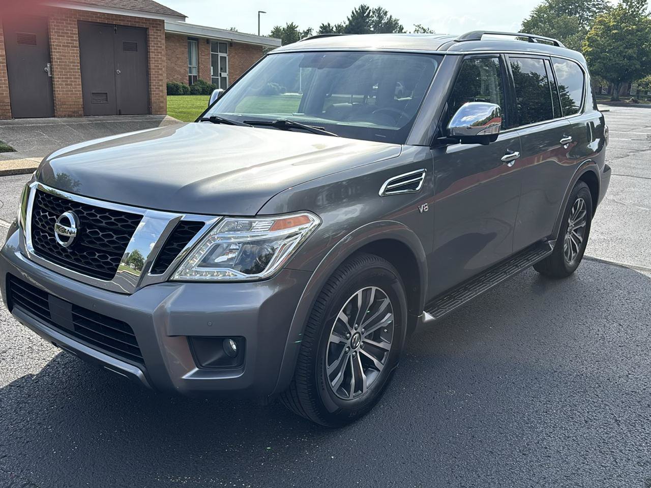 Used 2020 Nissan Armada SL w/ Premium Package AWD/4WD image 3