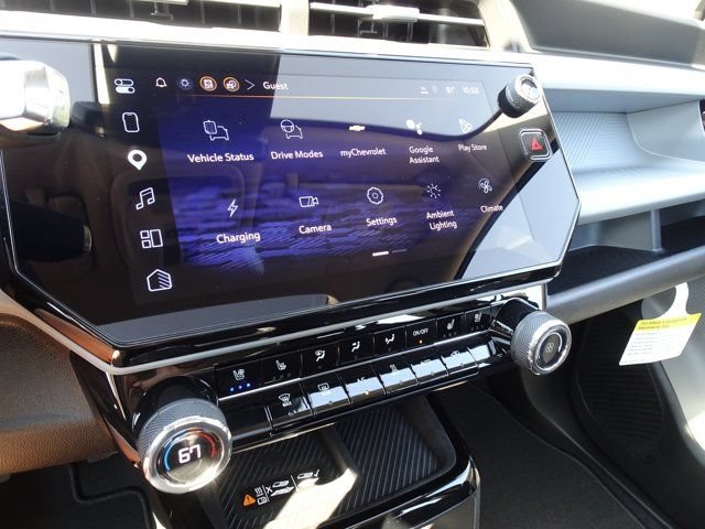 New 2027 Chevrolet Bolt RS w/ Super Cruise Package FWD image 9