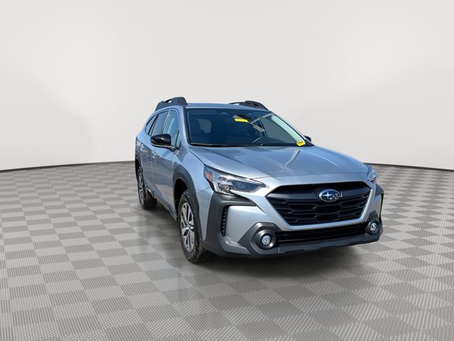 Used 2025 Subaru Outback Premium AWD/4WD image 3