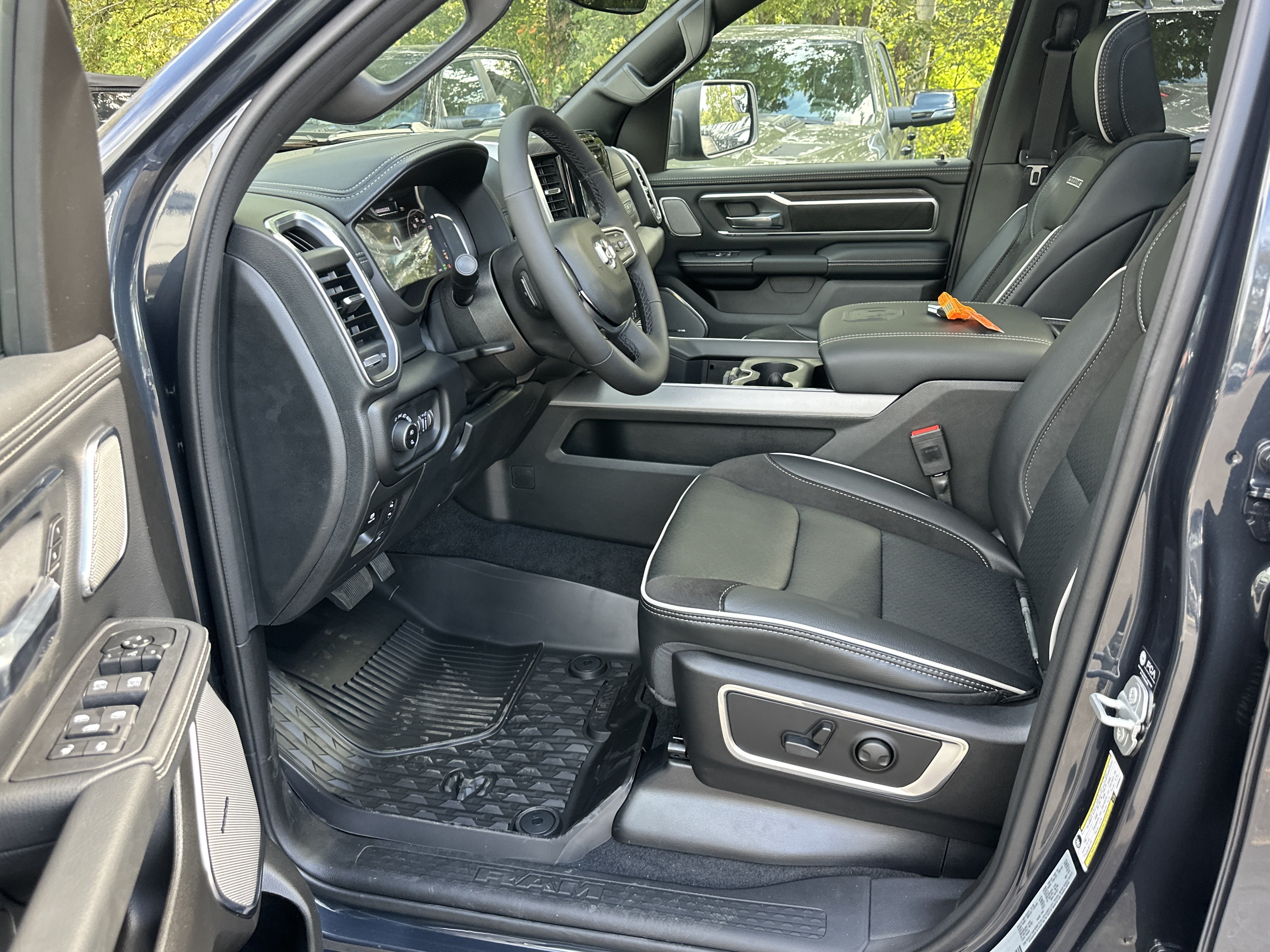 New 2027 RAM 1500 Laramie AWD/4WD image 28