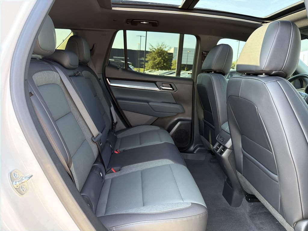 Used 2026 GMC Terrain AT4 w/ Convenience Package III AWD/4WD image 16
