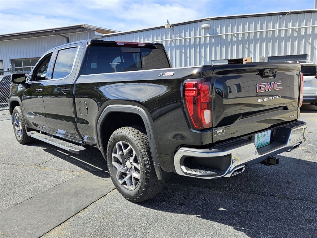 New 2026 GMC Sierra 1500 SLE image 8