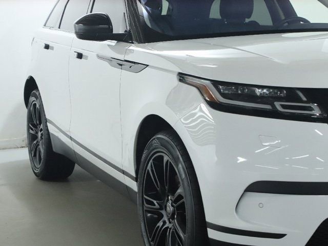 Used 2019 Land Rover Range Rover Velar S image 12