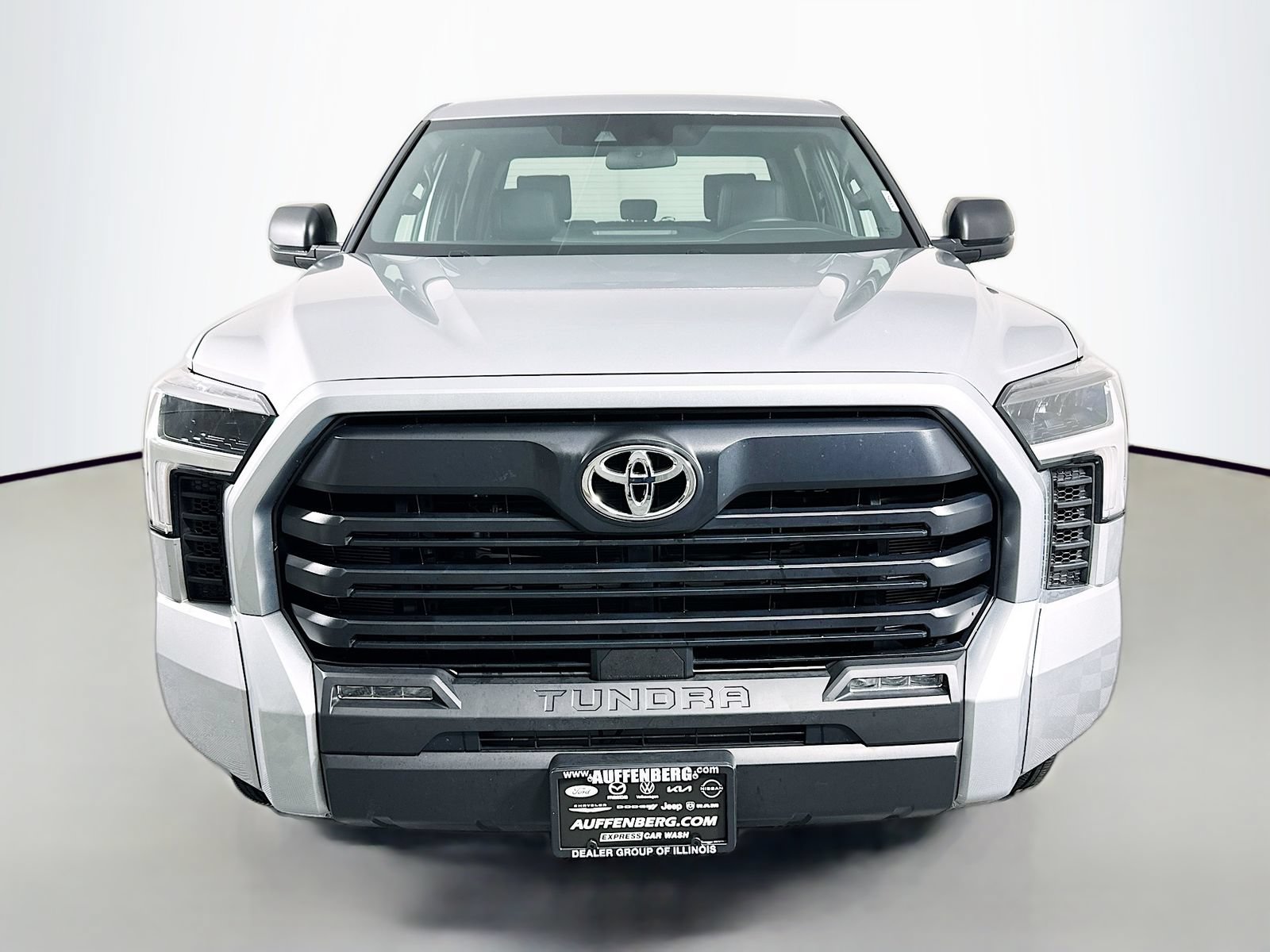 Used 2025 Toyota Tundra SR5 w/ SR5 Premium Package AWD/4WD image 2