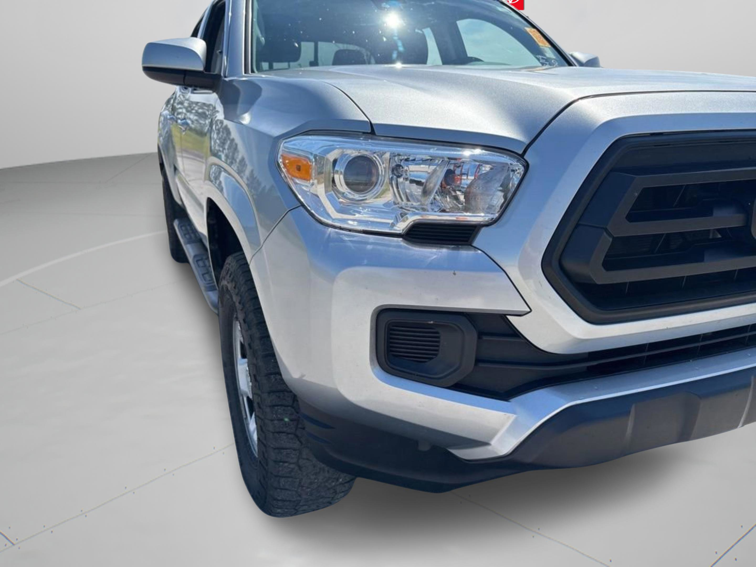 Certified 2022 Toyota Tacoma SR image 30