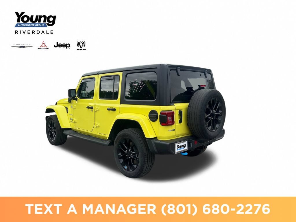 Used 2022 Jeep Wrangler Unlimited Sahara w/ Cold Weather Group AWD/4WD image 3