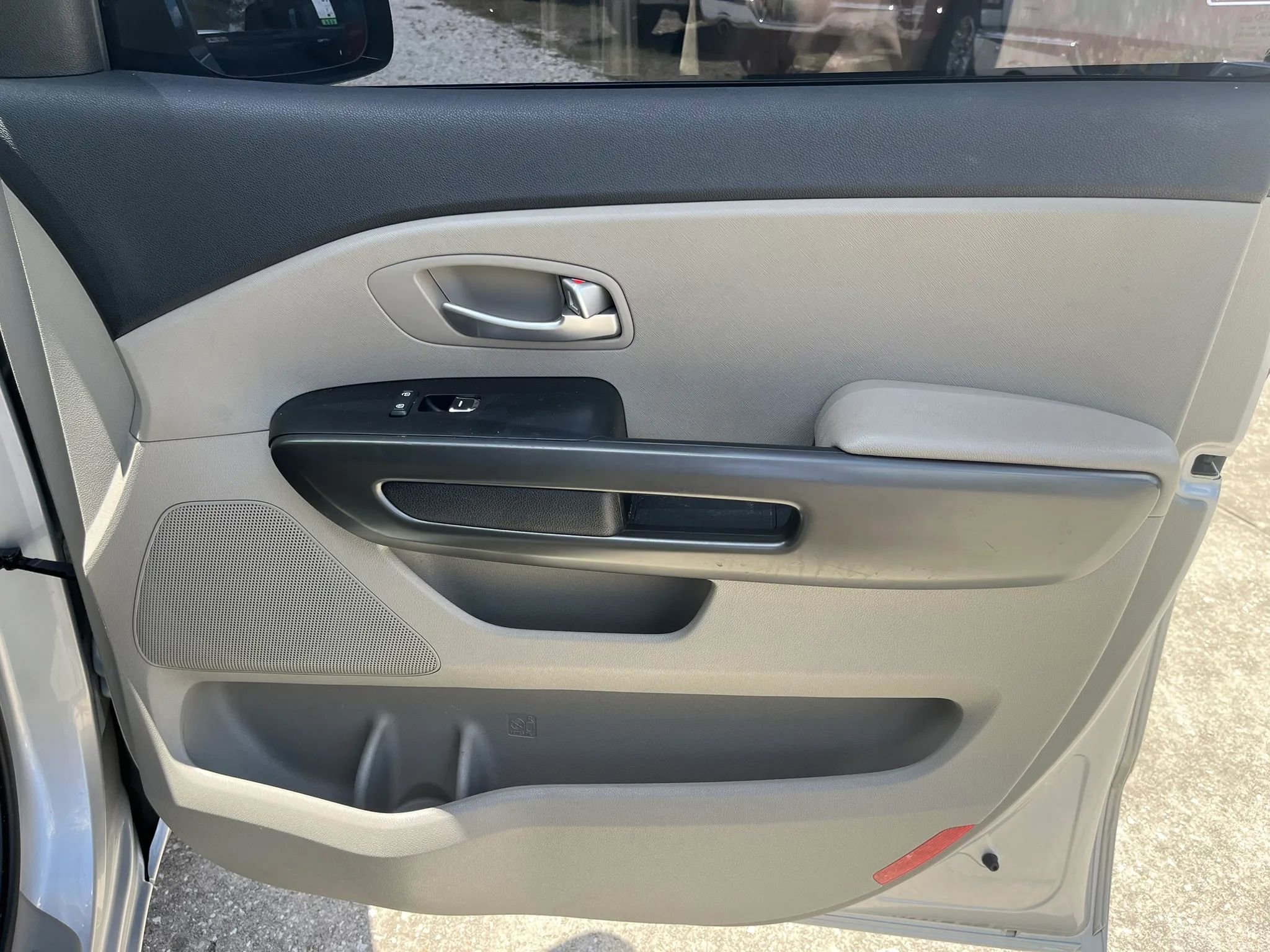Used 2019 Kia Sedona LX FWD image 35