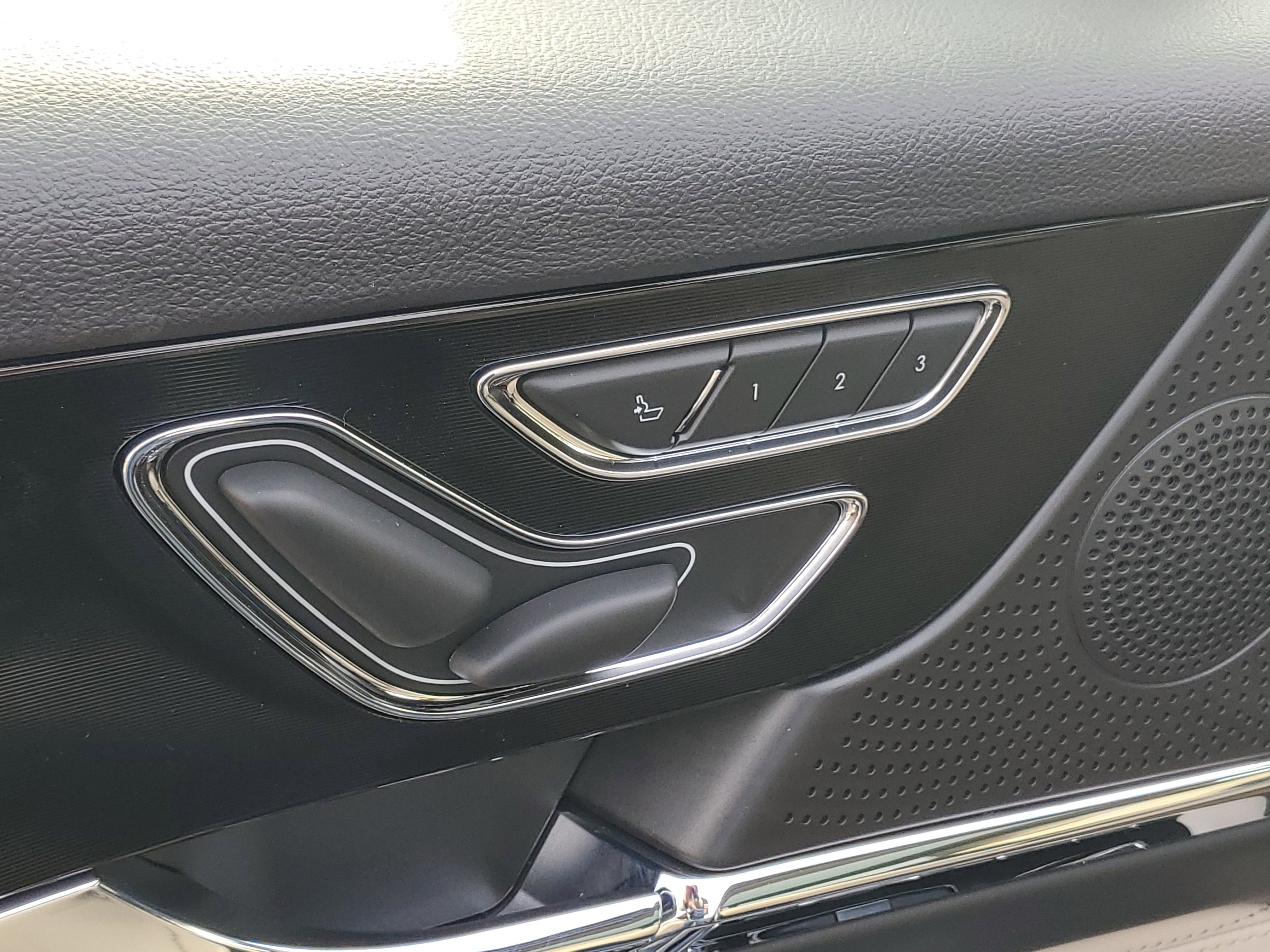 New 2026 Lincoln Corsair Grand Touring w/ Towing Package image 8