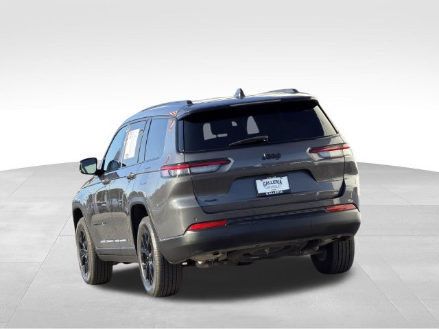 Used 2025 Jeep Grand Cherokee L Altitude AWD/4WD image 8