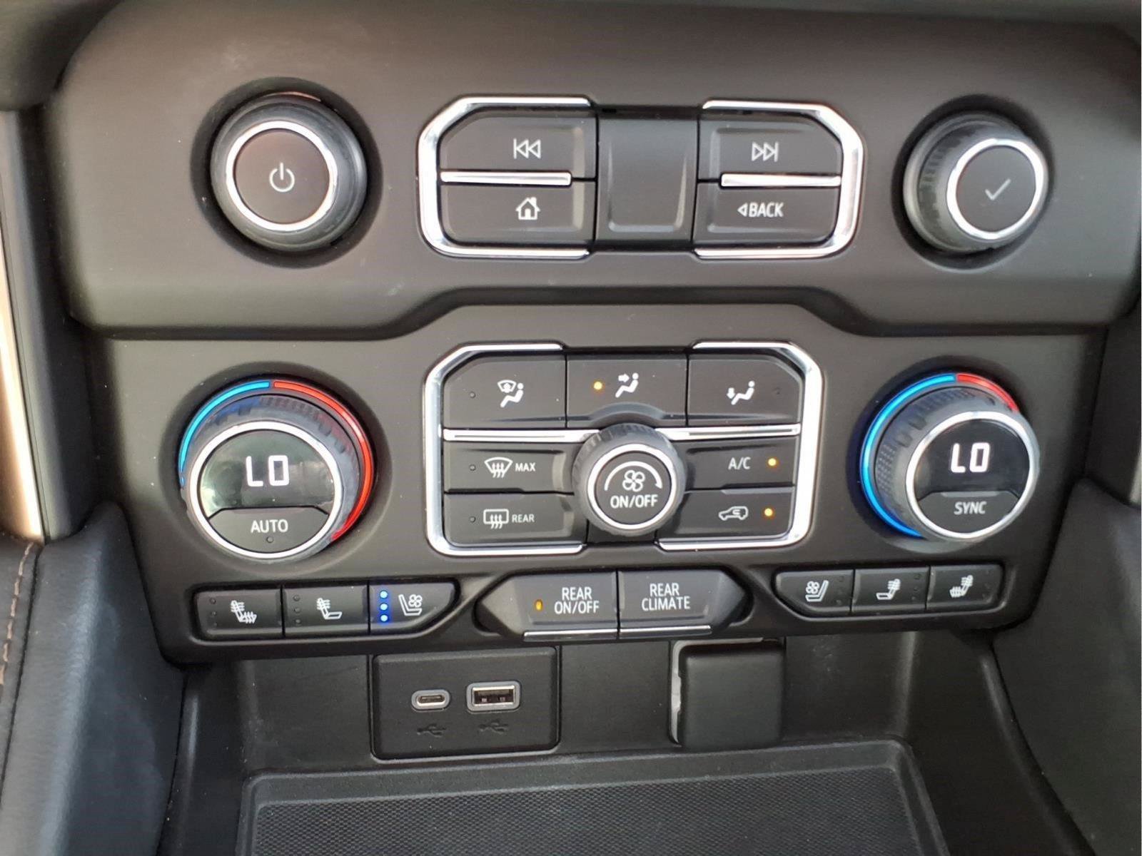 Used 2023 Chevrolet Tahoe High Country AWD/4WD image 23