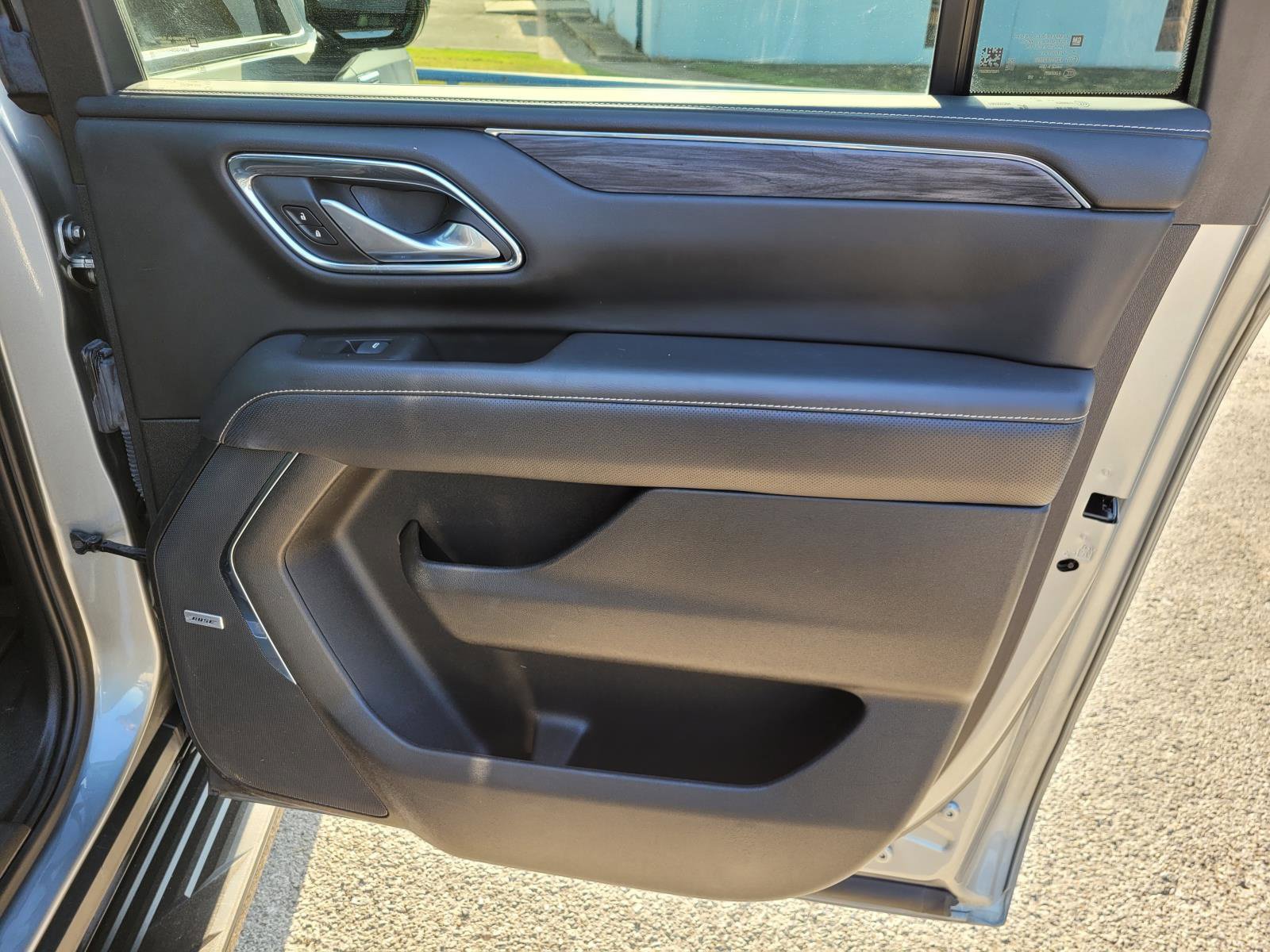 Used 2023 GMC Yukon XL SLT AWD/4WD image 11