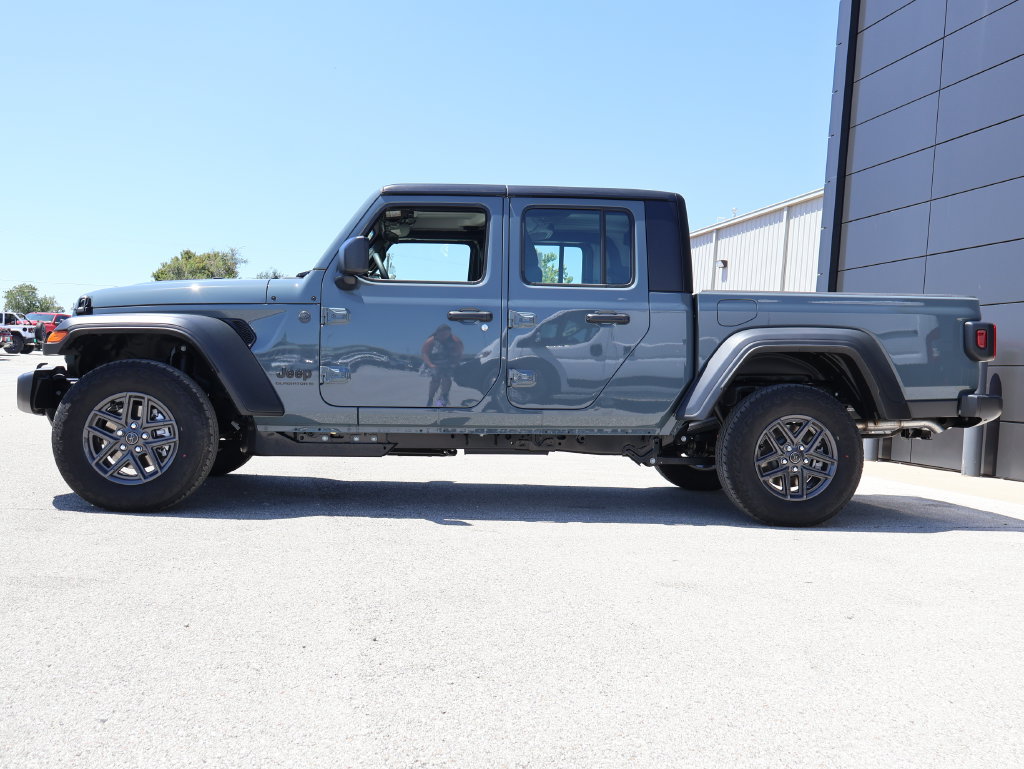 New 2026 Jeep Gladiator Sport AWD/4WD image 2