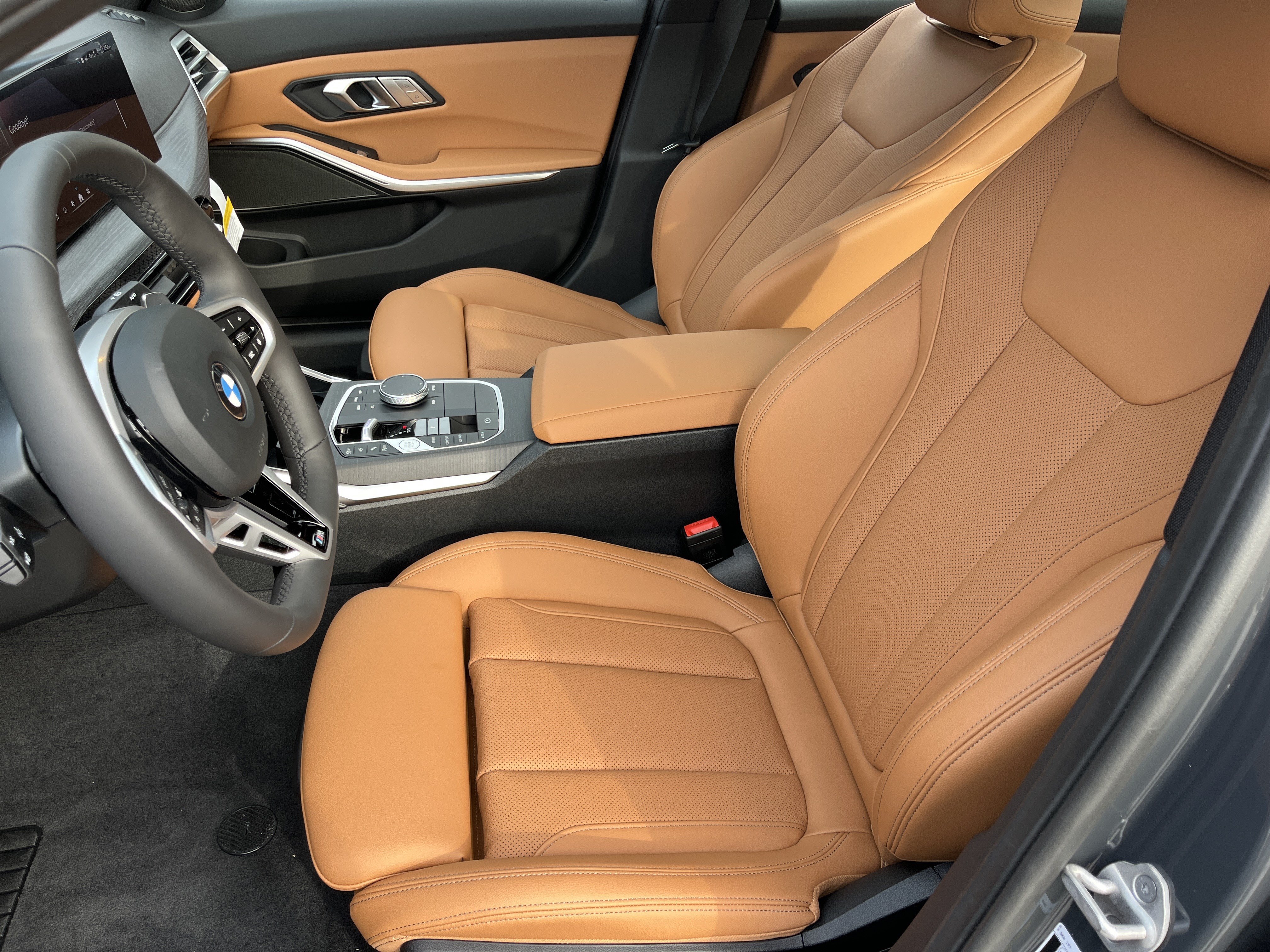 New 2026 BMW 330i Sedan w/ M Sport Package RWD image 18