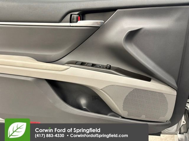 Used 2022 Toyota Camry LE image 30