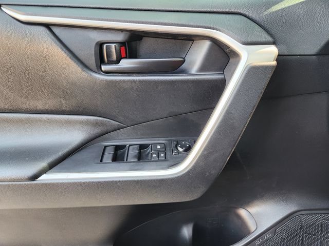 Used 2024 Toyota RAV4 LE FWD image 23