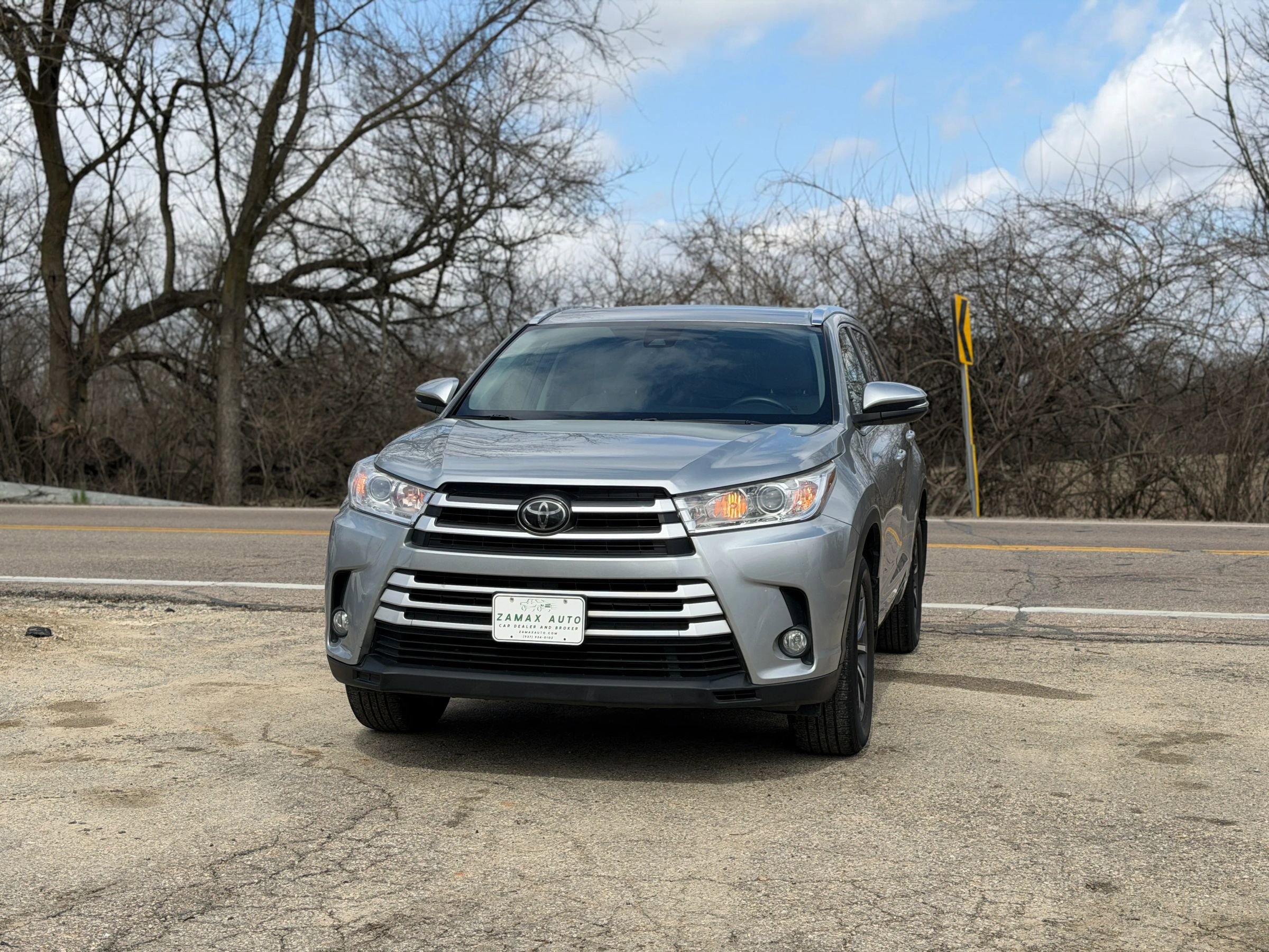 Used 2017 Toyota Highlander XLE image 6