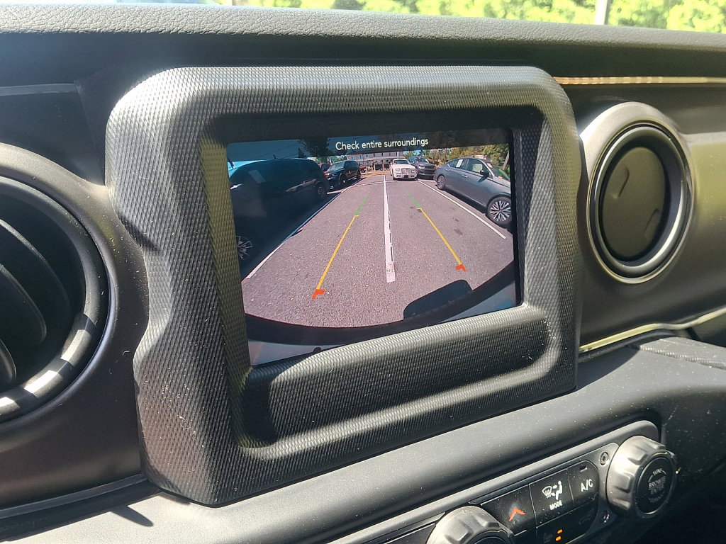 Used 2022 Jeep Wrangler Unlimited Sport AWD/4WD image 27