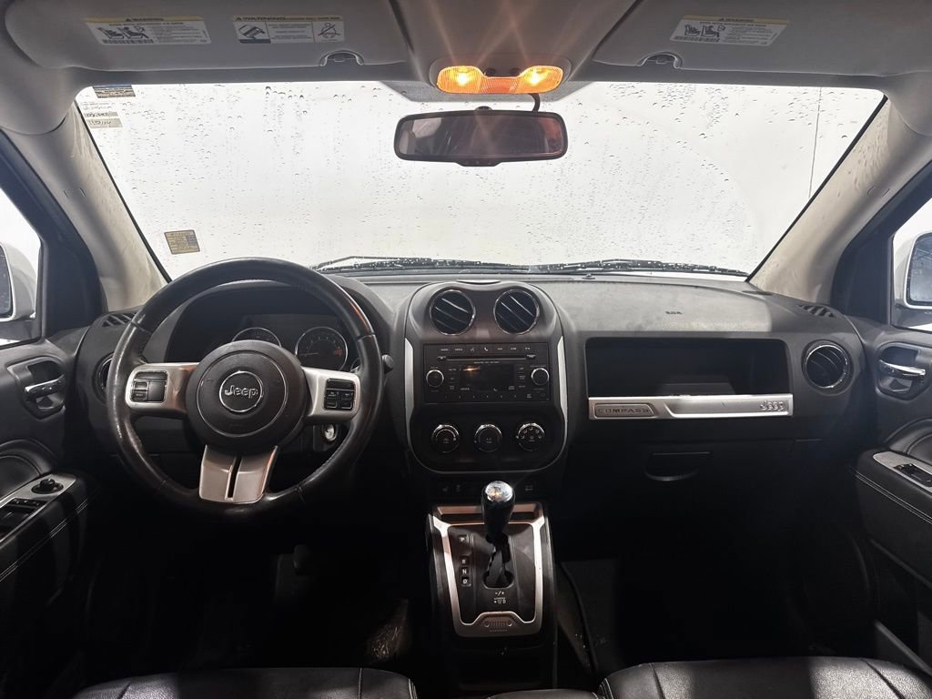 Used 2017 Jeep Compass Latitude image 11