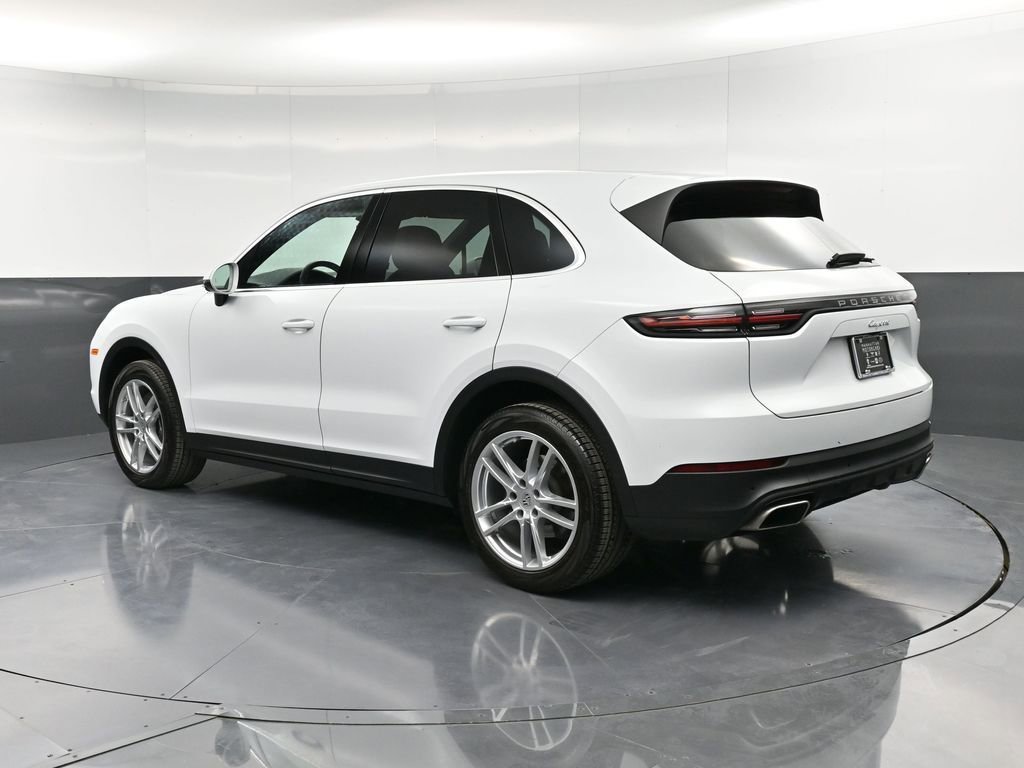 Certified 2023 Porsche Cayenne image 3
